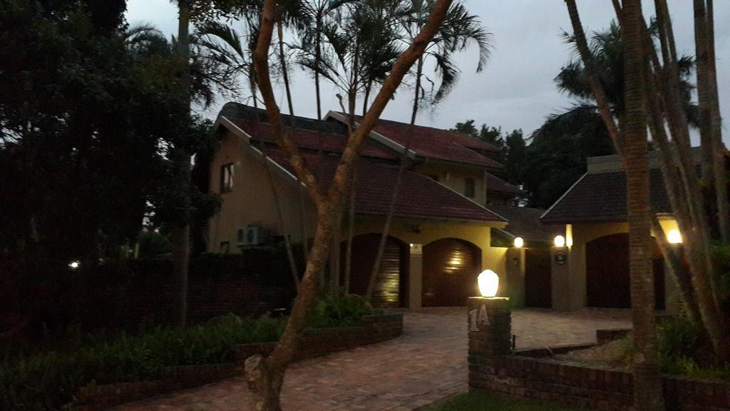 Leatherback Park Hotell Richards Bay Exteriör bild